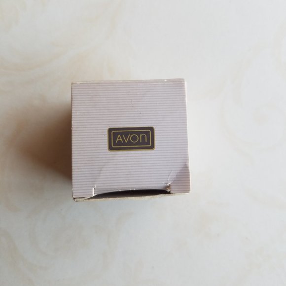 Avon Pearly Drop Pierced Earrings - Picture 4 of 6